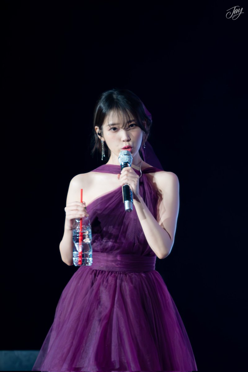 UAENAGRAPHY's tweet image. HEREH World Tour Concert in Oakland

Oakland Arena 

#아이유 #아이유월드투어 #IU #아이유콘서트IU
