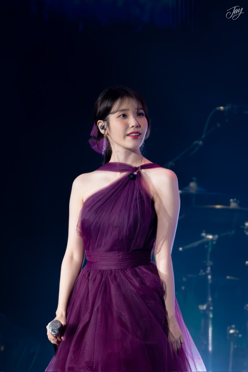 UAENAGRAPHY's tweet image. HEREH World Tour Concert in Oakland

Oakland Arena 

#아이유 #아이유월드투어 #IU #아이유콘서트IU