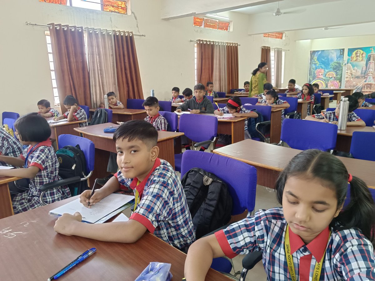 kv2_afspune's tweet image. &quot;Young minds in action @kv2_afspune!  ✨ Students of Class 3 ,5 &amp;amp; 8 enthusiastically attempting the LAT test, showcasing their learning progress and skills. #AssessmentForLearning #LAT #KVS&quot;
@KVS_HQ @KvsMumbai