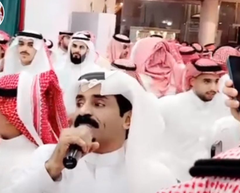 وانا كفيل اشيل حزني لحالي
بس الفرح مااقدر لحالي  اشيله

#رضا_حليس