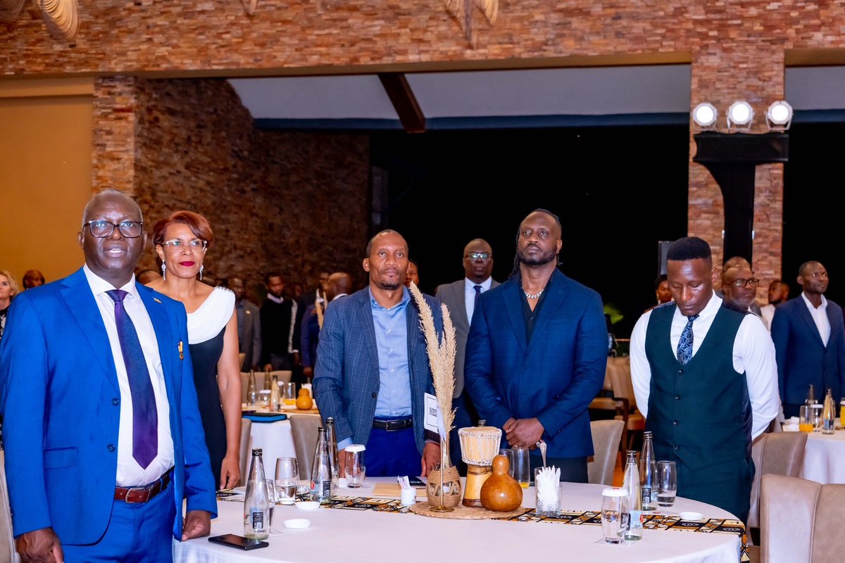 President  Museveni on Wednesday 2nd April 2025 presided over the screening of “Hidden Uganda”, a documentary by an American journalist, Mr. Peter Greenberg.
Details ~ ubc.go.ug/2025/04/03/pre…

#UBCNews