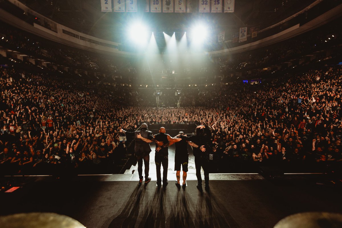 Disturbed's tweet photo. Philly! You were fantastic! Thank you for having us 🤘

📸 @britt_bowman 

#Disturbed #TheSickness25 #philadelphia #pennsylvania https://t.co/E58JzeanIj