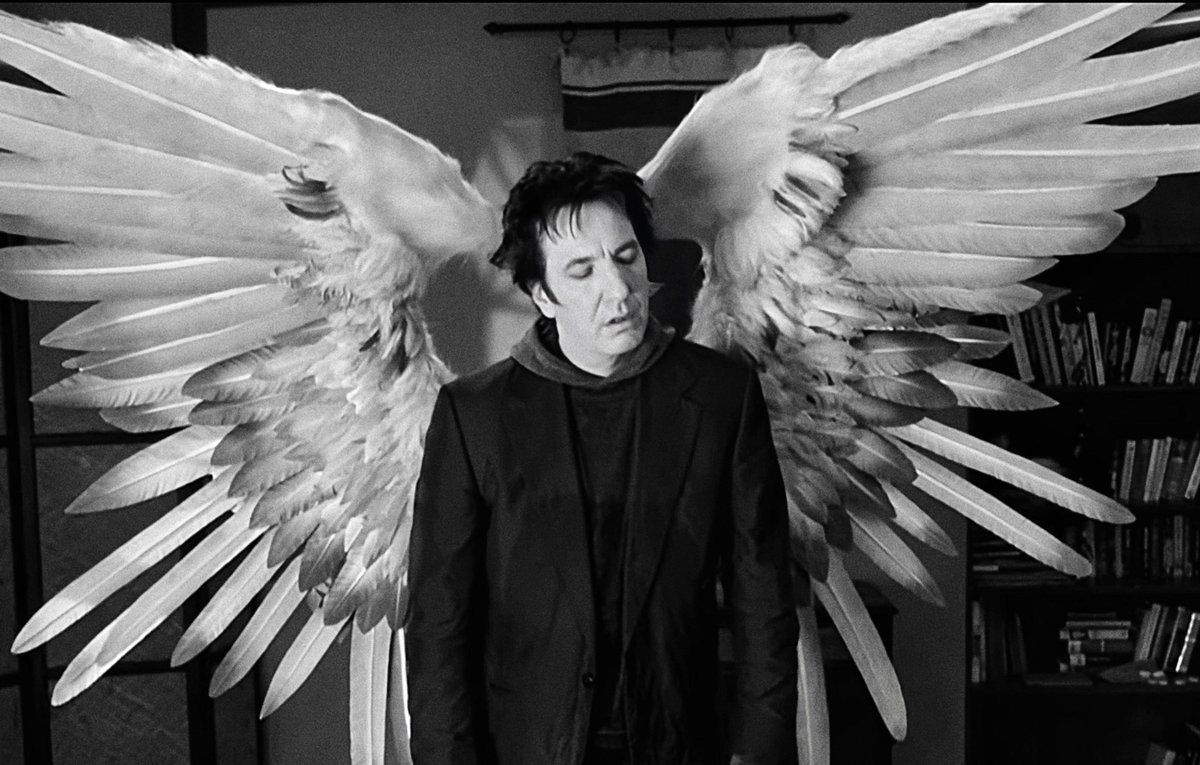Alan__Rickman__'s tweet photo. “Dogma“, 1999

Kevin Smith posted a first photo because "Dogma" will be shown in theaters again to celebrate its 25th anniversary https://t.co/2aNSsV5HXD