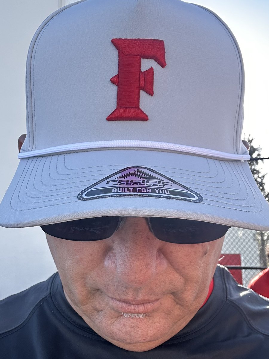 NKaravedas's tweet photo. Some have different hobbies.....Mine is encouraging young men to be great through the game of Football #PapaK #Safeties #OG #RelationalCoaching #OTAs #RollTribe 😎🏈 https://t.co/3VxI9OBjGa