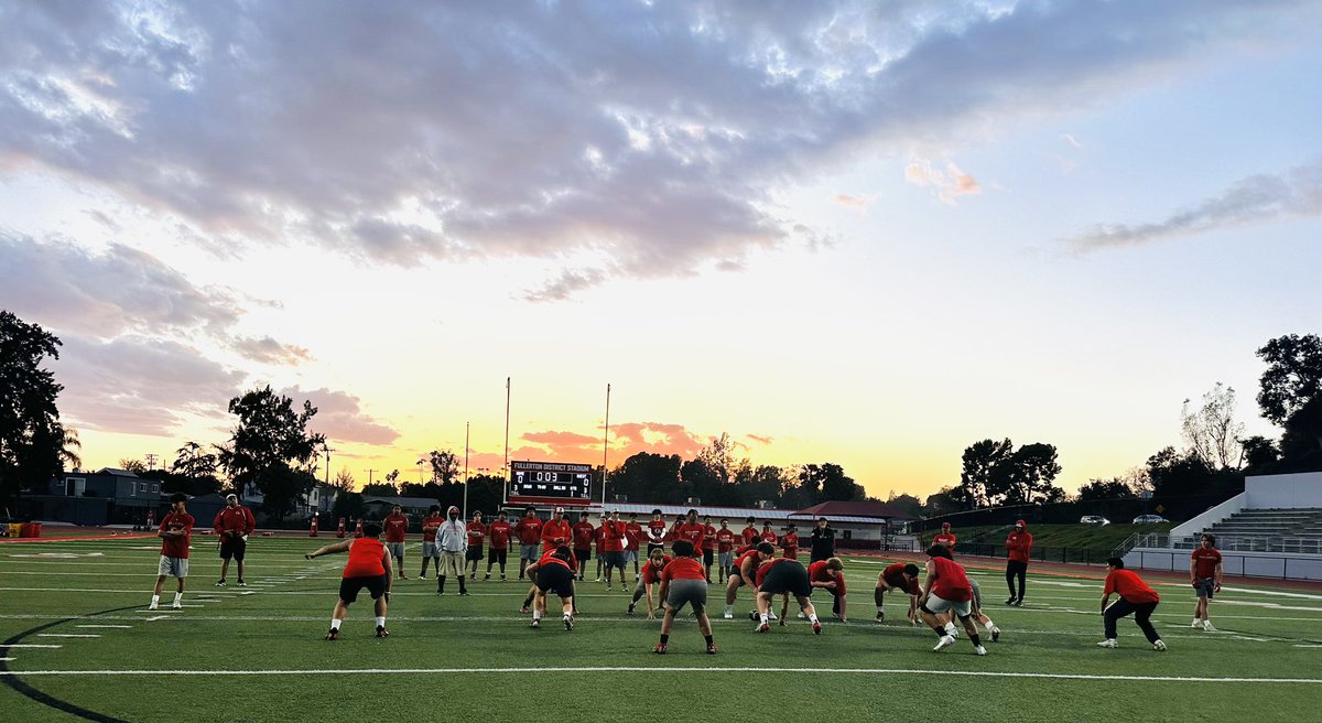 NKaravedas's tweet photo. Some have different hobbies.....Mine is encouraging young men to be great through the game of Football #PapaK #Safeties #OG #RelationalCoaching #OTAs #RollTribe 😎🏈 https://t.co/3VxI9OBjGa