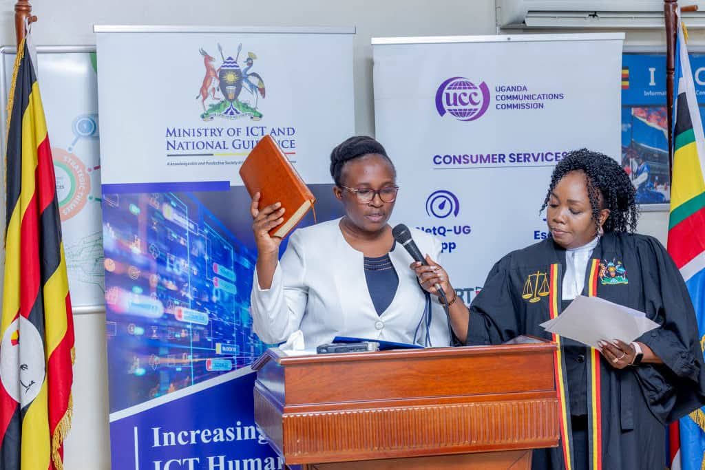 BakunziDavid's tweet photo. Congratulations to my Vice Chancellor Dr. Charity Mulenga upon your appointment as the Board Chair @UCC_Official Uganda Communications Commission.
@CeasorMulenga @Thomas_Tayebwa @KingCeasorUni @DeusNiyobyose @AnitahAmong @KagutaMuseveni https://t.co/pMF9Q7RDmy