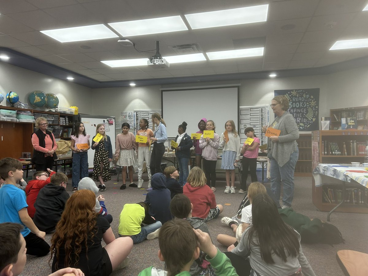 More pics learning about 🐝 and organisms. <a href="/LPSFranklinElem/">Franklin Elementary</a>