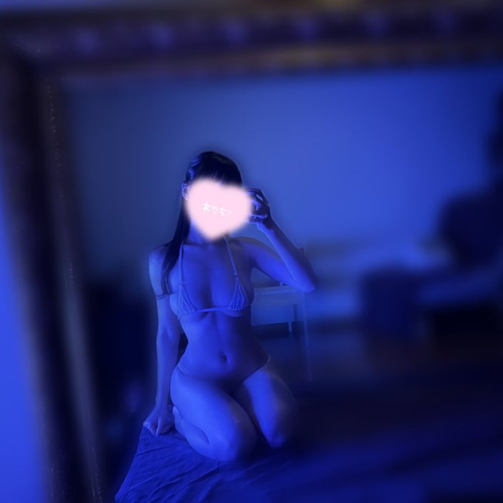 4/3
14:00~18:00~スタートまで🈳
20:00~🈵
22:30~🈵

4/4
14:00~16:00🈵
16:20~🈳

です！

全部本指名様からのご予約だ〜うれしい！
イメチェンしました会いに来てね✊🏻✨️