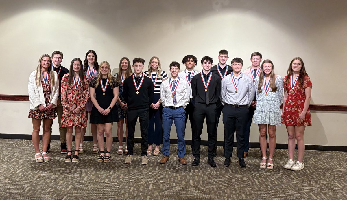 Congratulations to Ellie Schiszik and Kamron Diermeier on being Elk Mound’s representatives at the Dunn - St. Croix Conference Scholar - Athlete Banquet!