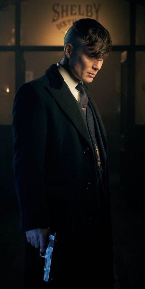 भाग्य के दरवाजे पर
सर पीटने से बेहतर है,

कर्मो का तूफ़ान पैदा करे,
सारे दरवाजे खुल जायेंगे.!!