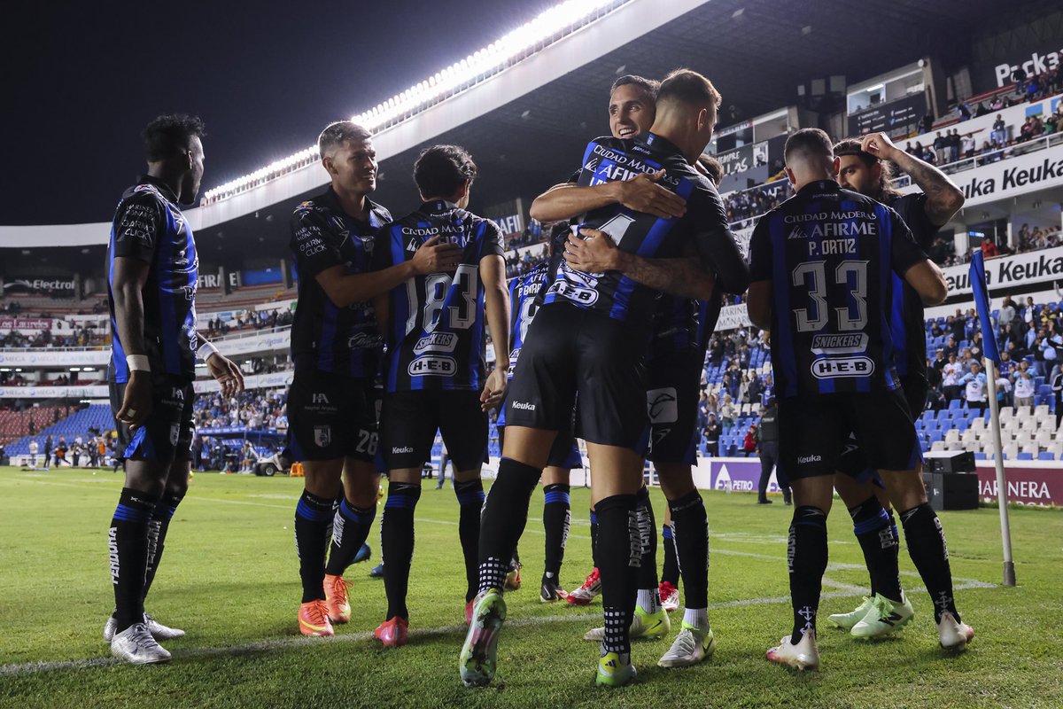 DanielUriega's tweet photo. 🚨#GIVEAWAY GALLO🚨

¡GANA UN PASE DOBLE PARA el #Querétaro vs #Leon! 🐔 
 
1️⃣ Sigue a @calientesports y a mí
2️⃣ Dale 🔁 y ❤️
3️⃣Comenta tu jugador favorito con el hashtag #MásAcciónMásDiversión🔥

¡Se regalarán DOS pases dobles! 📲 https://t.co/xJzTqNHPzt