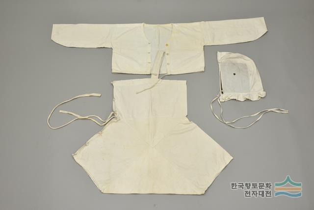 리슬(LEESLE) tweet media