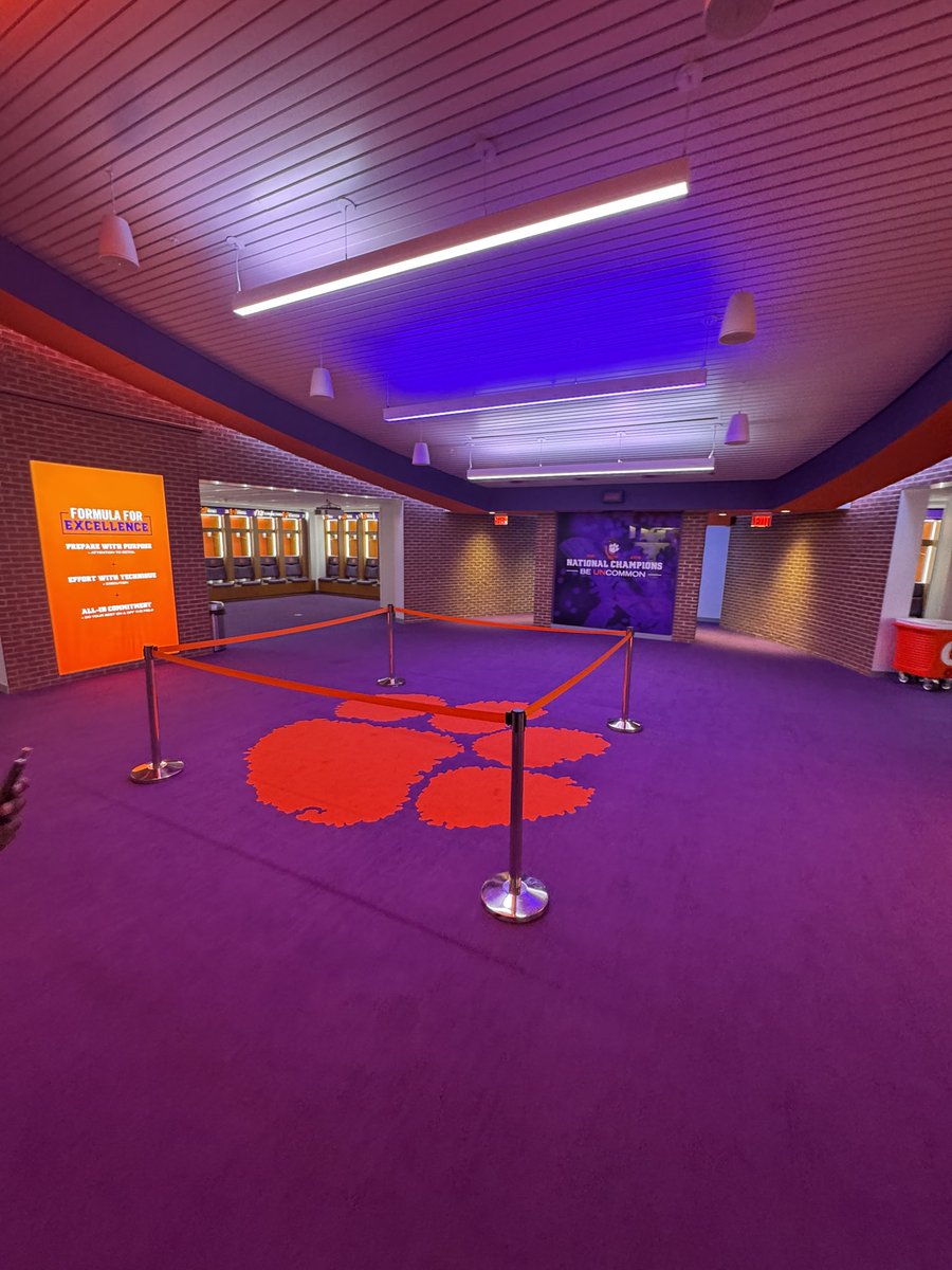 Thankful and Blessed to spend the day <a href="/ClemsonFB/">Clemson Football</a> can’t wait to come back!! <a href="/1luv5/">Aaron Brand</a> <a href="/Coach_Dwill2124/">DeAngelo Willingham</a> <a href="/Demyond1/">Big Wright</a> <a href="/Dash25_/">Darryl Gorie</a> <a href="/CoachConn/">Mickey Conn</a> <a href="/CUCoachReed/">Michael Reed</a> <a href="/Clements_TJC/">Tyler Clements</a> <a href="/JP_Priester/">Jason Priester</a> <a href="/TheUCReport/">Billy Tucker</a> @RivalsWardlaw <a href="/TigerLifer_/">Clemson propaganda bot</a>