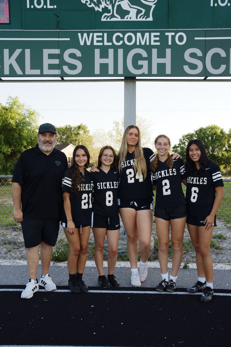 Our squad got the victory last evening on Senior Night over Wharton 38-0. Thank you Amarais, Grace, Madison, Aubrey, and Lana! 💚 #GoGryphons #NikeTEAM