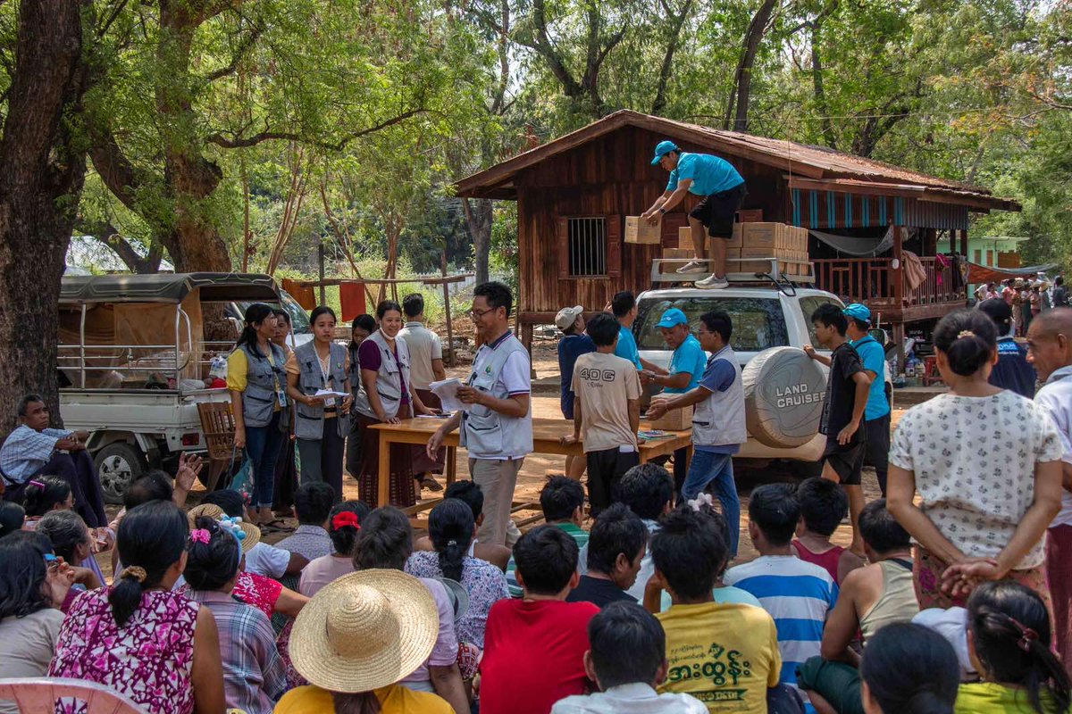 Access to clean water and hygiene is critical after an earthquake.🚰

UNICEF is providing vital hygiene kits to families in Sagaing, #Myanmar to help prevent disease and ensure their well-being.

More relief efforts are underway. 💙