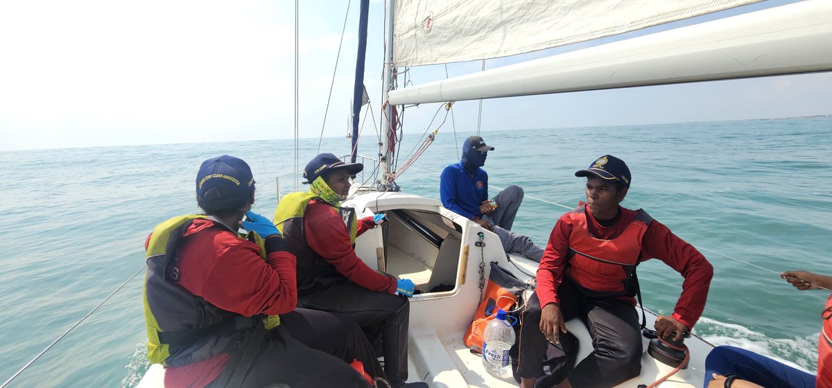 HQ_DG_NCC's tweet photo. The Offshore Sailing Expedition with NCC Cadets from Chennai to Nagapattinam, in association with 'Royal Madras Yatch Club' (RMYC) completed the Leg III and reached Nagapattinam PM 02 Apr 25. The return Legs would commence from Nagapattinam AM 04 Apr 25. 
#NCCSailingExpedition
@rajnathsingh @SethSanjayMP @adgpi @indiannavy @IAF_MCC