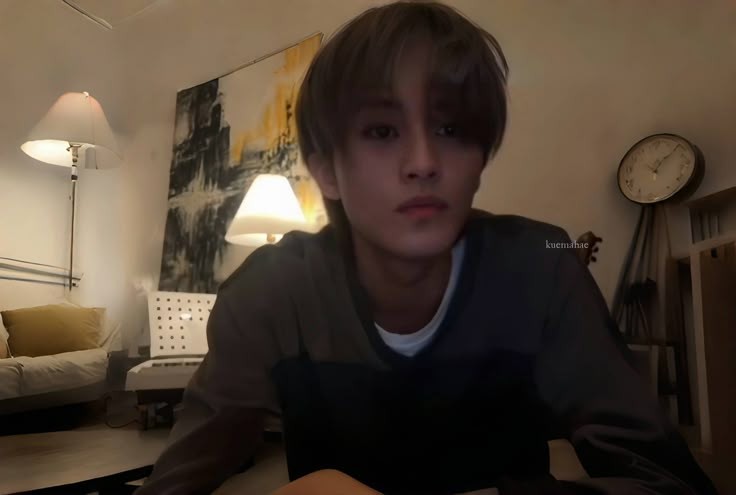 ทำอะไร

ไย

ดูตูนป่าว เดี๋ยวเร็มเปิดให้ดู

ตุน ตุน

ไม่ดูหรอ งั้นเร็มปิดนะ

ตุน!! ดุตุน

555555555555