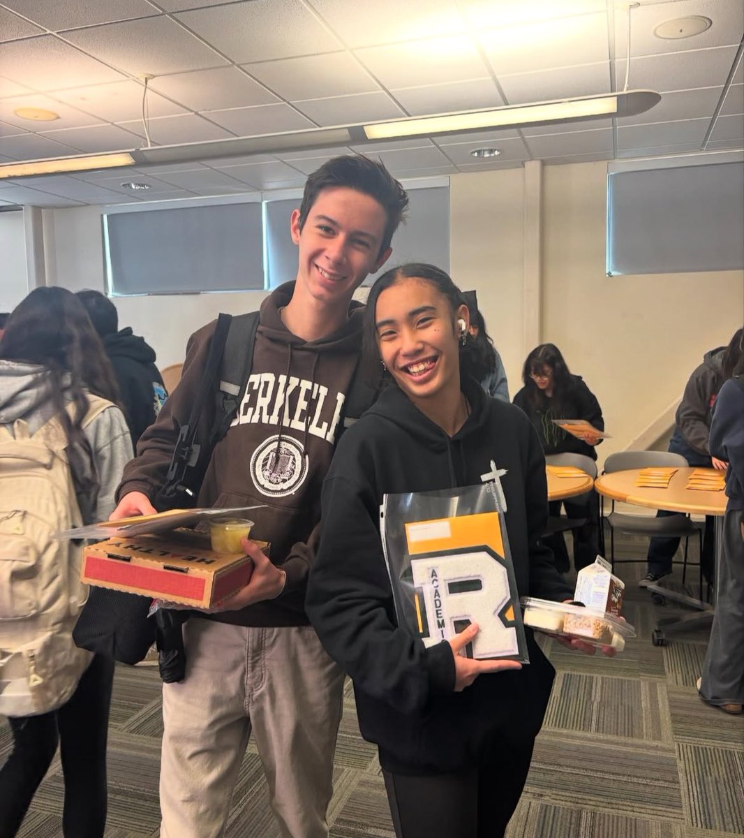 FSUSD Early College High School tweet media