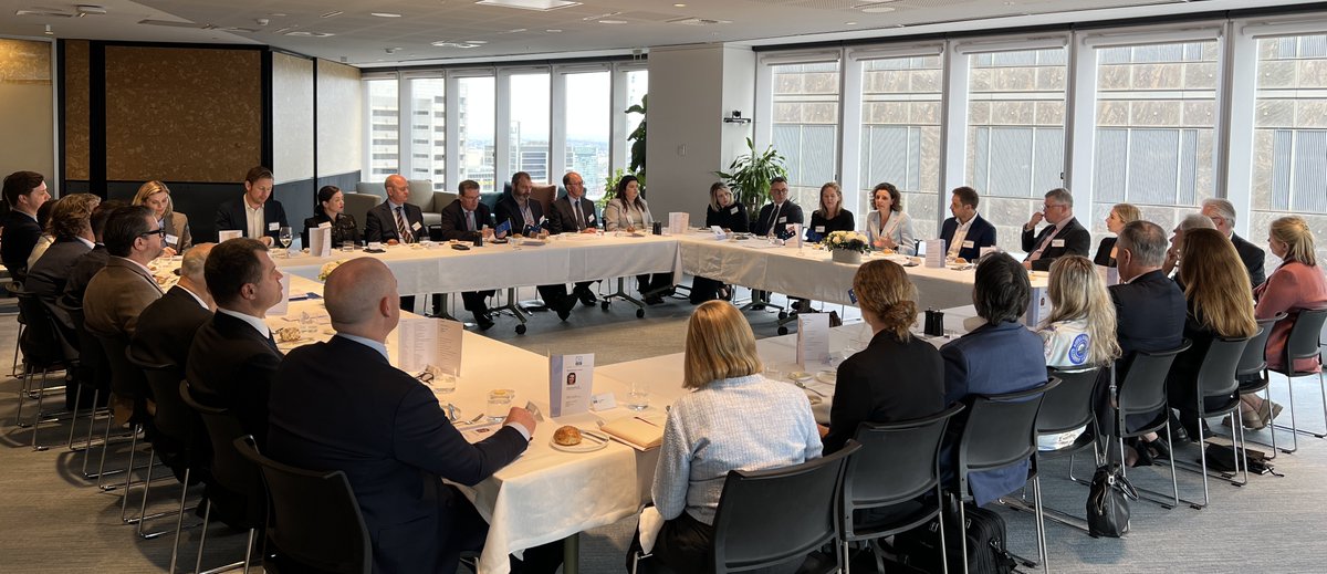 European Australian Business Council (EABC) (@eurausbiz) on Twitter photo Delighted to welcome <a href="/spenderallegra/">Allegra Spender</a> to discuss key priorities for the next 🇦🇺 Parliament, including economic reform to drive productivity, innovation & competitiveness and seizing the opportunities to strengthen economic & strategic cooperation with trusted partners 🇪🇺🇬🇧 Delighted to welcome <a href="/spenderallegra/">Allegra Spender</a> to discuss key priorities for the next 🇦🇺 Parliament, including economic reform to drive productivity, innovation & competitiveness and seizing the opportunities to strengthen economic & strategic cooperation with trusted partners 🇪🇺🇬🇧