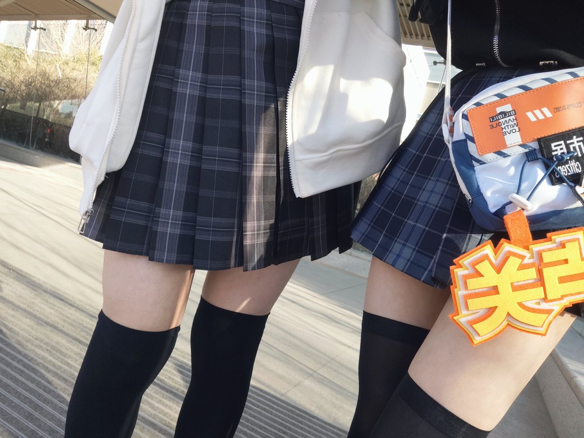 huotui26's tweet photo. 吃不了螺内酯的苦就得吃女同的苦 https://t.co/4L4L3zje4j