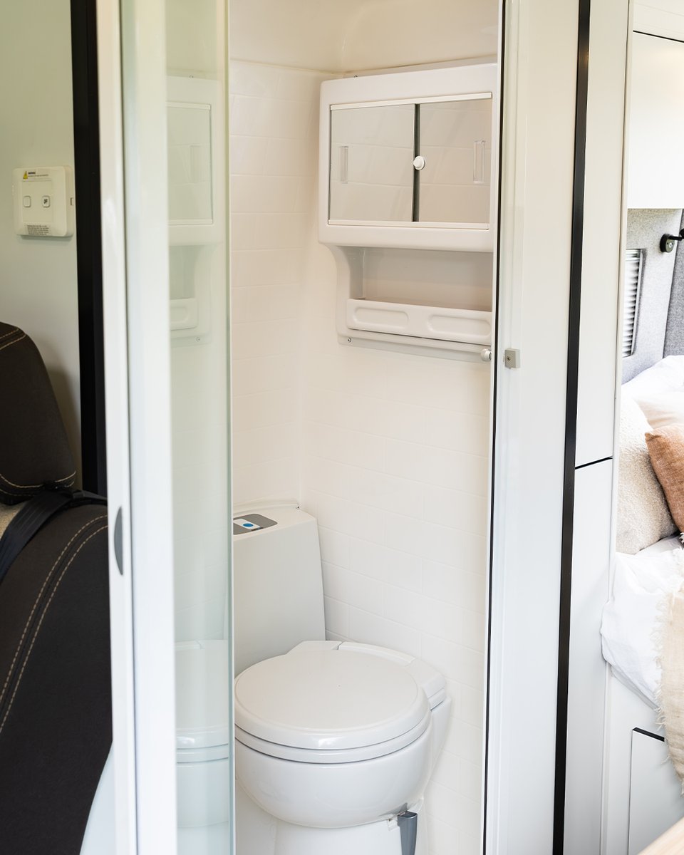 gointerstate's tweet image. #Vanlife in 2025 looks like.... ⁠
⁠
Swivel front seats⁠
Four passenger seatbelts⁠
Transportable table⁠
Household style sink⁠
Compressor fridge/freezer⁠
Gas cook top⁠
6&quot;1 inner-spring mattress⁠

Should we keep going? 
⁠
gointerstate.com.au ⁠