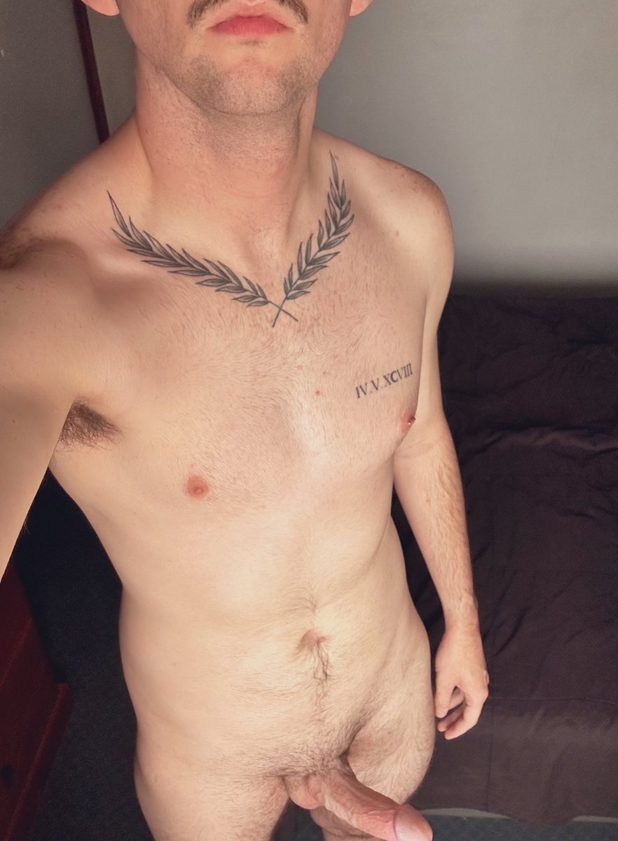 TBoyVers98's tweet photo. Naked chills on my days off 😈 
#gayperth @UnderPerth https://t.co/joBmkwM7QY