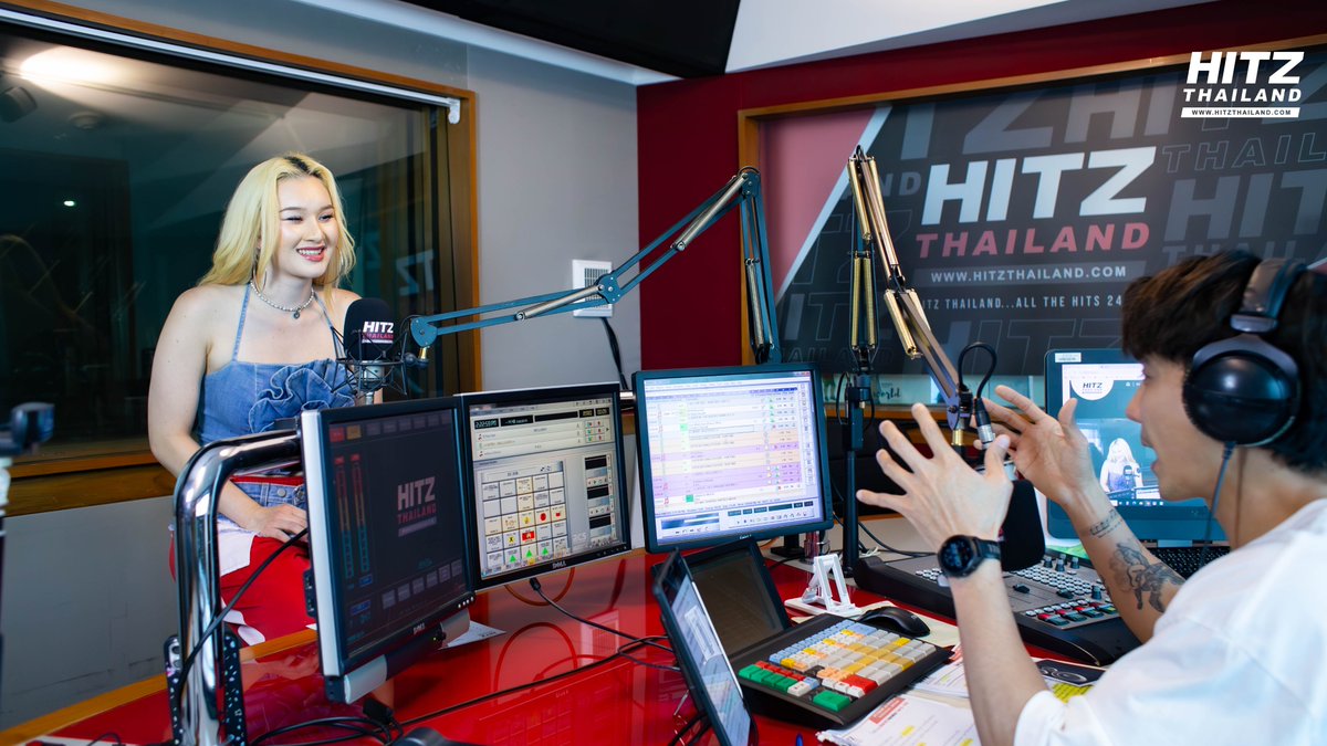 HITZThailand's tweet photo. MellaMay 🪩✨ แอบแวะมา 'Hello HITZ' กับ DJ JOB และชาวฮิตซ์ พร้อมแนะนำซิงเกิลใหม่สุดแซ่บตามประสาตัวแม่ 🔥 "If You Can"
#HelloHITZ #HITZThailand #AllTheHits #DJJOB
#MellaMay #IfYouCan #TeroMusic #GirlPower #Kidst
@teromusicth https://t.co/pLORbCAtk2