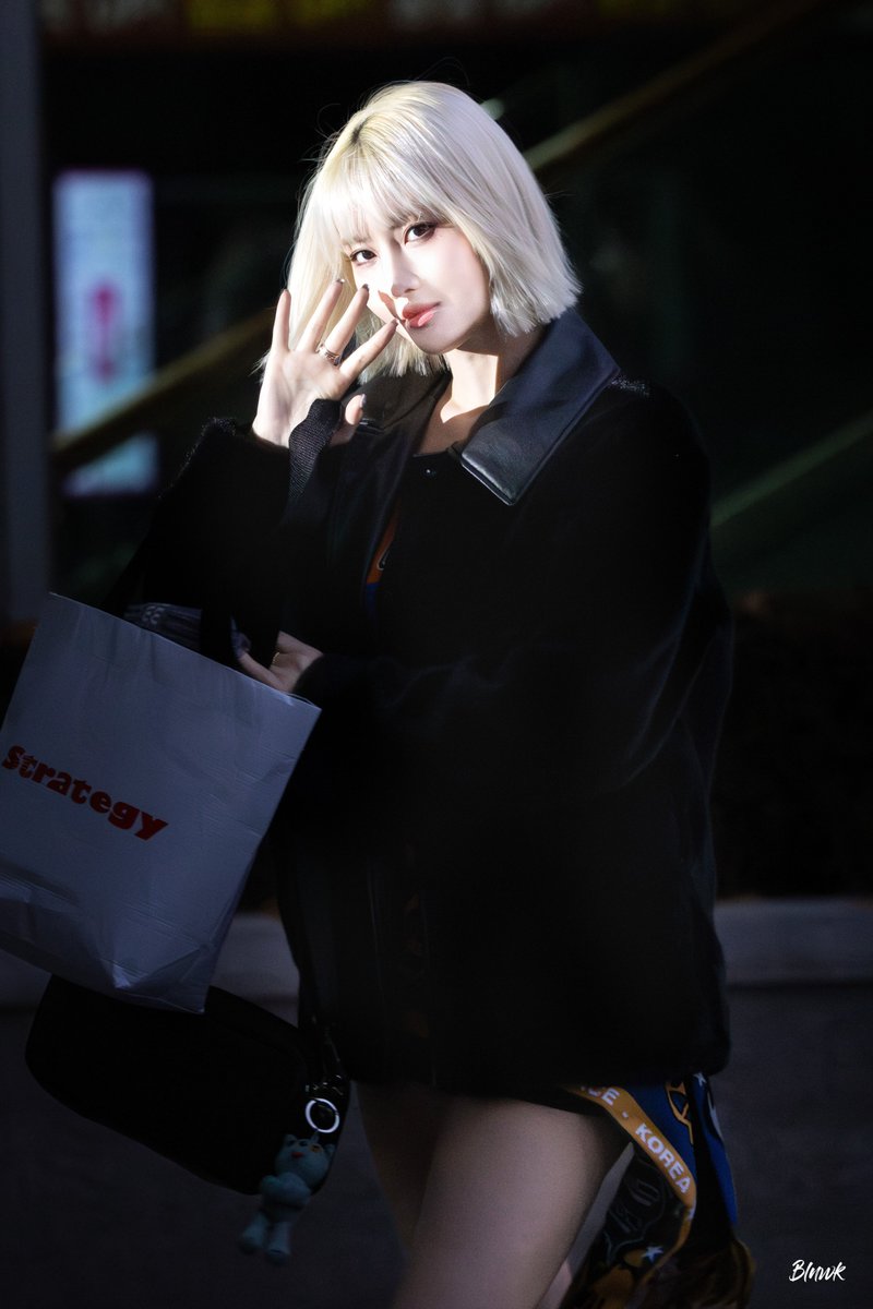 blnwk's tweet image. 241214

#모모 #モモ #MOMO
#TWICE #트와이스
