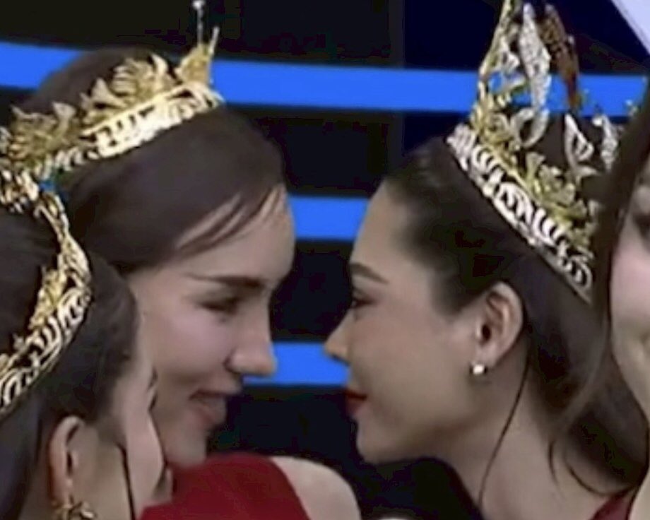 twosixnvem_'s tweet photo. อย่าทำเป็นเล่นไปนะม๋าเด้กกับพี่คนสวยคนนี้

💖 - #เบลเชล #bellchelle https://t.co/KIA1EgzTPN