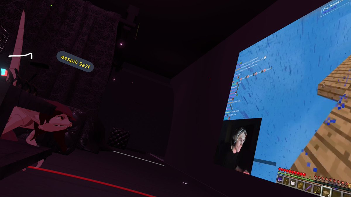 ofc the mf in the ivy avatar is crouched under a table watching xQc 😪