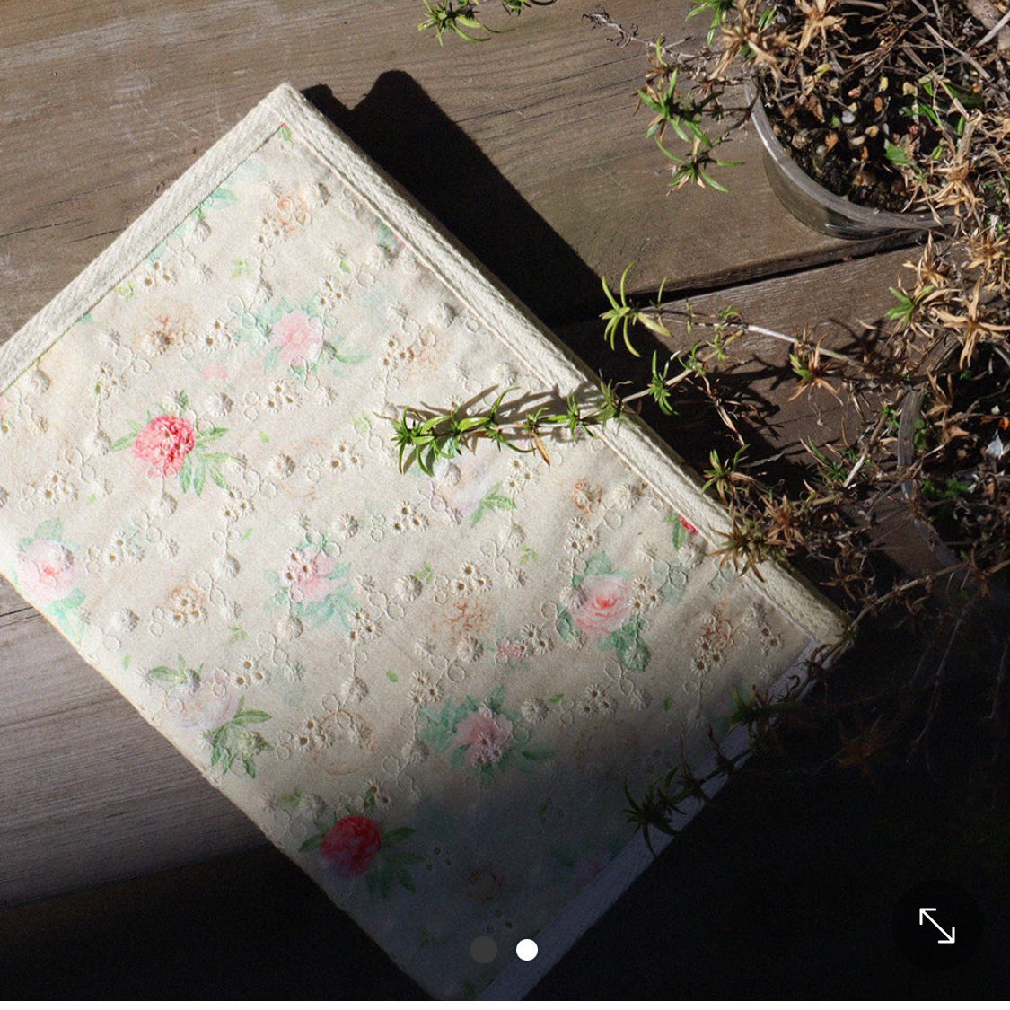 내가 보려고 정리해두는 물욕의 독서템 타래📖

책좋아하는 사람한테 책 아닌 소품을 선물하고 싶다? 참고가 되길…🫶🏻