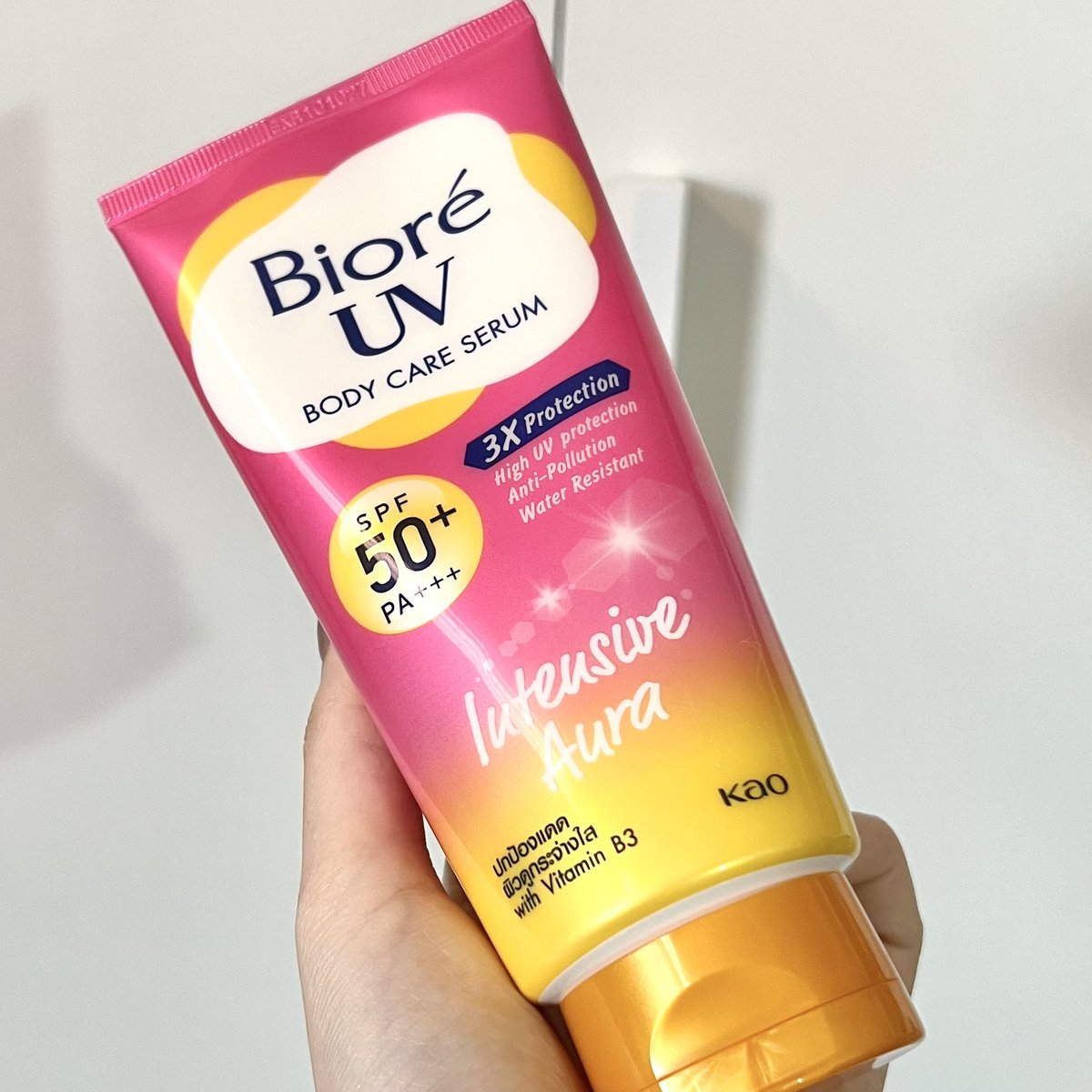 เป็นกันแดดที่เหมาะกับอากาศช่วงนี้สุดๆ Biore UV Body Serum ไม่เหนอะ ไม่เหนียวผิว สูตร Intensive Aura หลอดชมพู ช่วยปรับให้ผิวดูกระจ่างใส มีออร่า 💕 เนื้อเซรั่มทาง่าย เบาสบายผิว ที่สำคัญเสื้อไม่เหลือง ไม่ทิ้งคราบด้วย! ☀️

#Biore #BioreUVBodySerum #กันแดดตัวจริง #เบาสบายไม่ทิ้งคราบเหลือง
