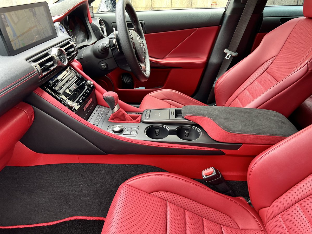 melo15_ou's tweet image. インテリアのアップグレード
間違い探しレベルかもしれないが
#LEXUS
#IS300h
#THINKDESIGN