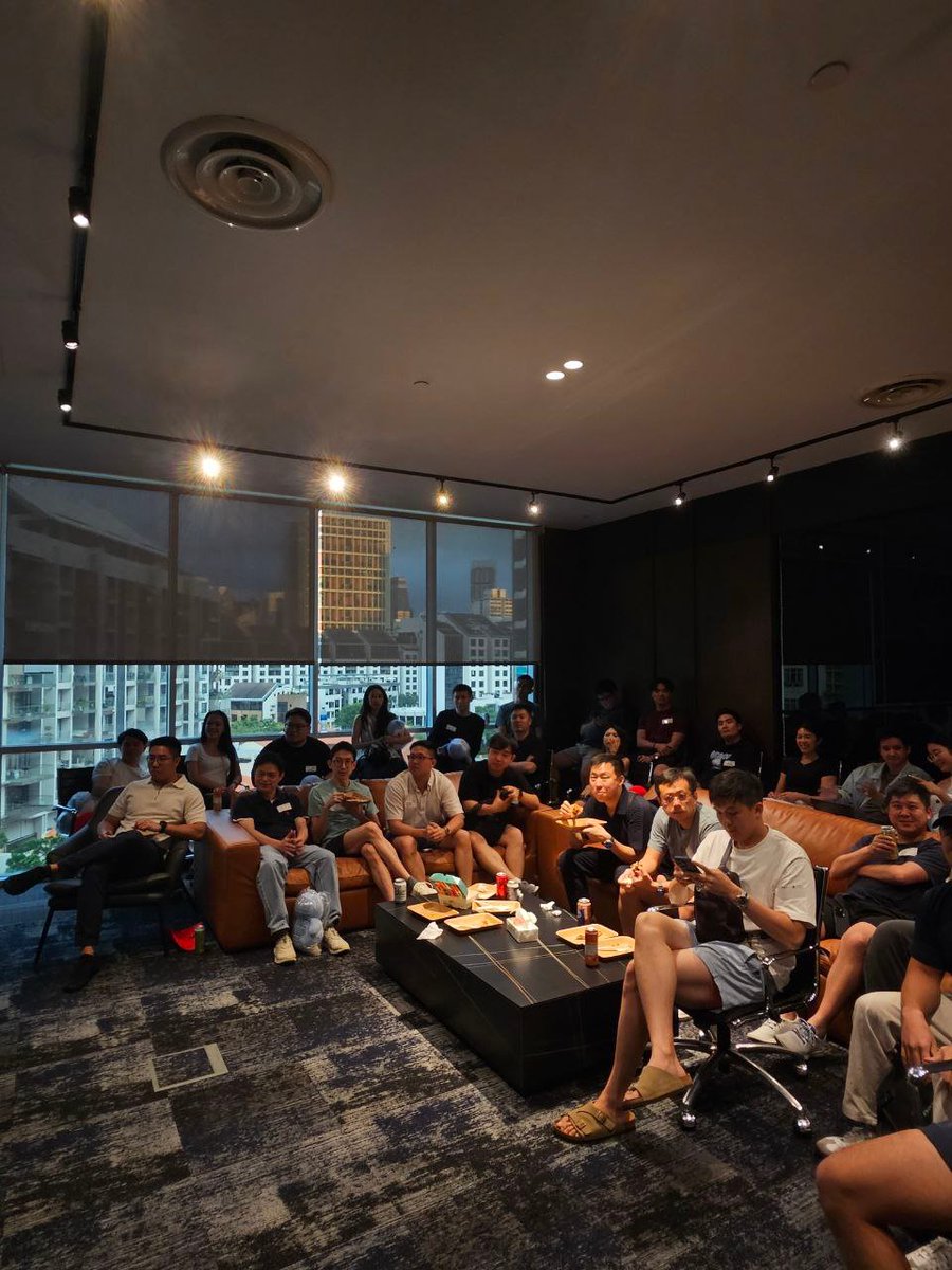 eugenegeu's tweet image. A few months ago, the amazing @0xkyle__ floated the idea of a liquid token pitch night, as he&apos;s seen it in New York and thought it was great in building local communities and was eager to import the format to Singapore. Our boss @Arthur_0x immediately saw the potential and…