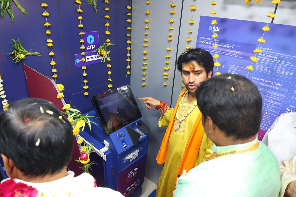 CGMSBIBho's tweet image. @TheOfficialSBI Bhopal is privileged to inaugurate ATM Lobby @bageshwardham, in the esteemed presence of Pt. Shri #DhirendraKrishnaShastri, #Peethadheesh, #BageshwarDhamSarkar. ATM facility would greatly help all devotees. @CMMadhyaPradesh @DFS_India