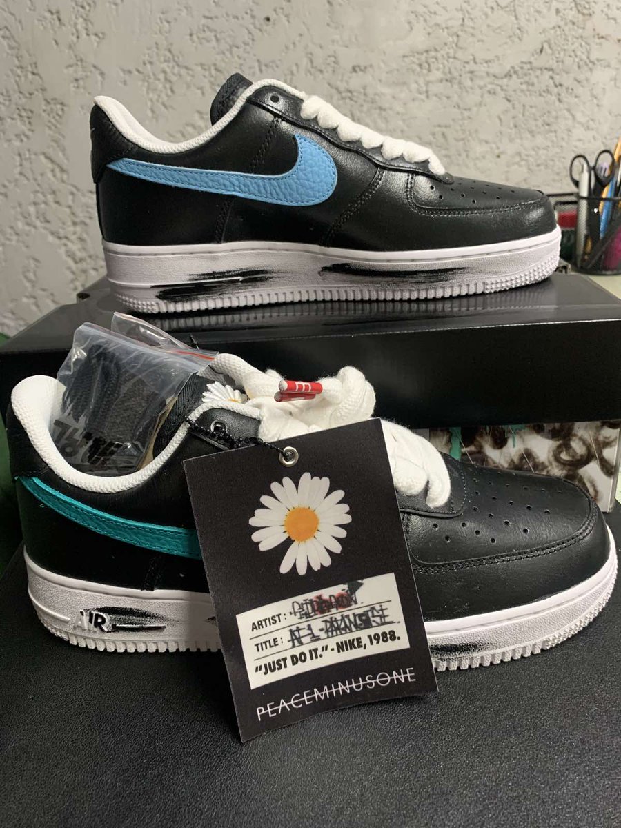 lamillebriones's tweet photo. Still available!!! WTS LFB  PEACEMINUSONE × Nike Air Force 1 Low '07 Para-Noise 3.0 G-DRAGON 

Mens 7.5 Womens 9  DM if interested  

#paranoise #Übermensch #gdragon #nike #nikeph https://t.co/QpMCaBpOi9