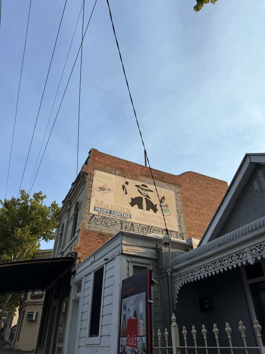 Today, I walked around Carlton Garden and Fitzroy.