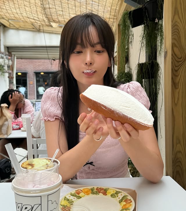 ocyanwave's tweet image. Lagi panas gini enaknya makan yang dingin.