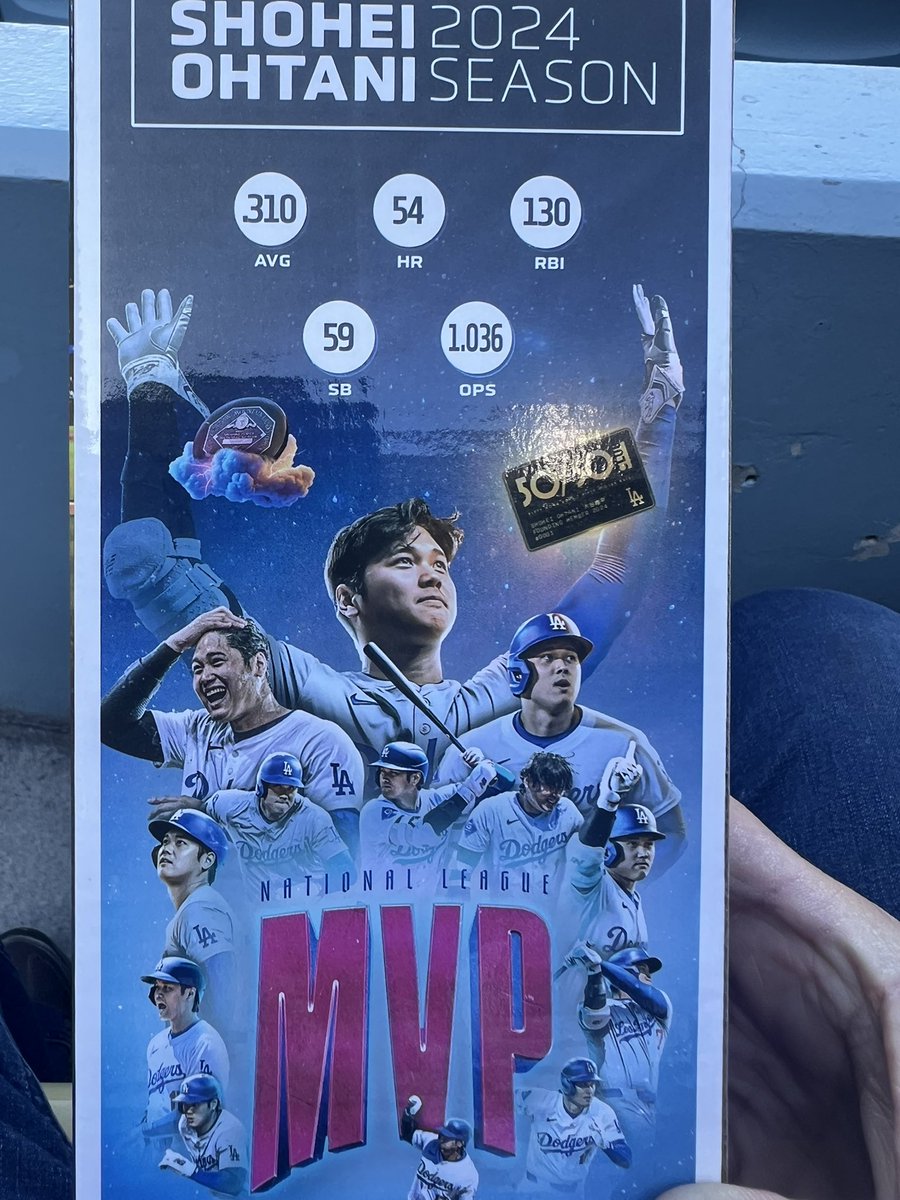 TerrySold's tweet photo. Shohei Ohtani walk off home run.  Dodgers 8-0

 https://t.co/FvyOgrcu7D https://t.co/RjM1jjgxRZ