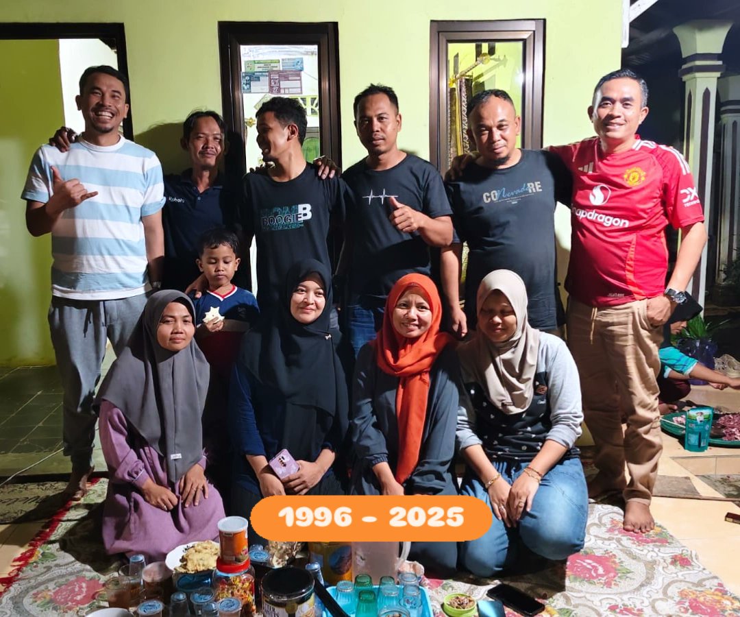 antogi_wl's tweet photo. Walaupun tidak semua bisa berkumpul. Setidaknya sedikit dan penuh kebersamaan dan kenangan. #alumnisd96 #karangrejacipari https://t.co/aIHn5vYR00