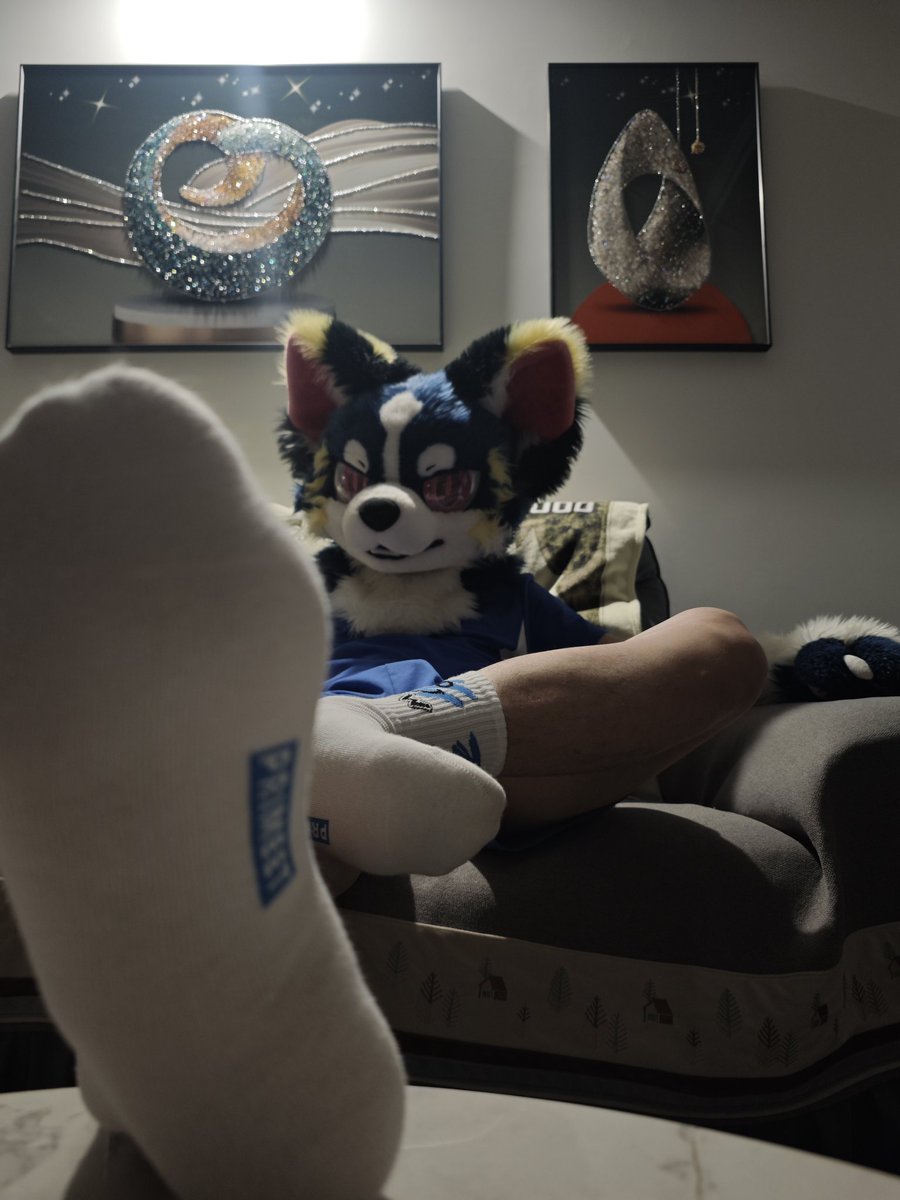 白🧦🧦~~