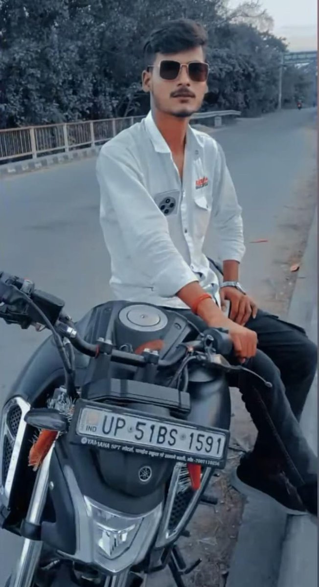 tnrt_saltanat's tweet photo. Urgent 🆘 

Ajeet ya, From sonha bhanpur basti, Uttar Pradesh, comment objectionable comment on social media &amp; try to create communal unrest
DM for coulprit contact number

Requesting :- @Uppolice @bastipolice take cognizance of the matter as soon as possible and arrest him ASAP https://t.co/iJ1uAVwlCr