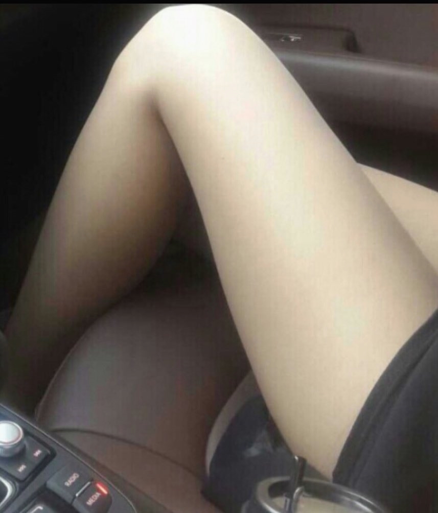 날씨가 너무 덥다 훌러덩 벗고싶누 
#섹트 #오프 #비떱 #뚱녀취향