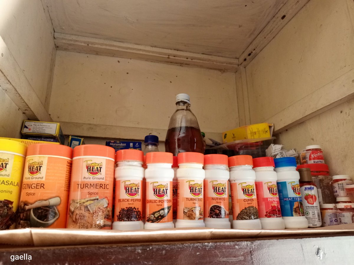 ChefGaella254's tweet image. Spices can make or break a dish—use them right, and your food bangs👌 This thread breaks down how to use different spices like a pro.

 Use any brand you love or go fresh from the market! Just remember: keep spices in their original packaging so you don’t lose track of expiry