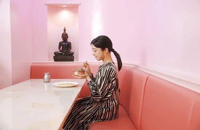 Takeru going to the same Indian restaurant that Mone went to for her Men’s Non No feature oh what a time to be alive