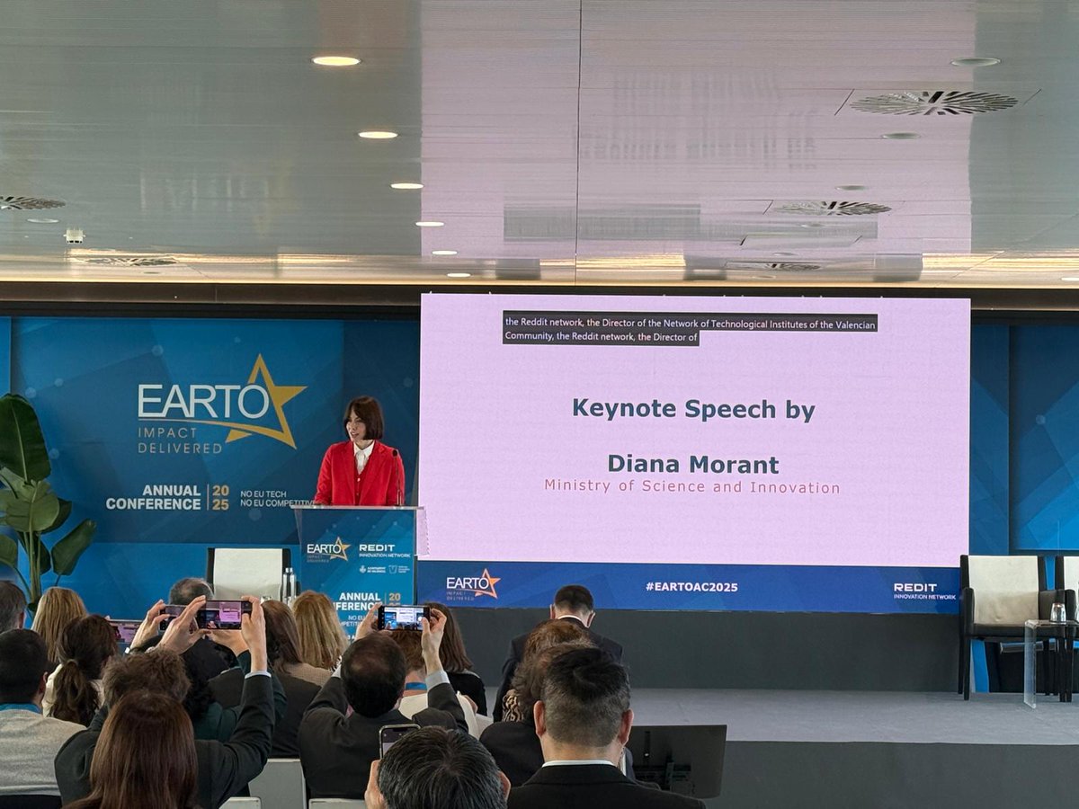 EARTO (@eartobrussels) on Twitter photo 🌟Striking keynote speech by <a href="/DianaMorantR/">Diana Morant</a>, Ministry of Science and Innovation 🇪🇸, during #EARTOAC2025 🚀🌍
"Without #EU #tech, there is no #competitiveness and without strategic autonomy, there is no EU tech", she says.
#Innovation #Research #RDI 🌟Striking keynote speech by <a href="/DianaMorantR/">Diana Morant</a>, Ministry of Science and Innovation 🇪🇸, during #EARTOAC2025 🚀🌍
"Without #EU #tech, there is no #competitiveness and without strategic autonomy, there is no EU tech", she says.
#Innovation #Research #RDI
