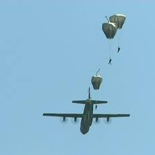 PVatte's tweet photo. m'enfin qu'est ce qui interdit de parachuter les OQTF? https://t.co/gxqLTts1TM