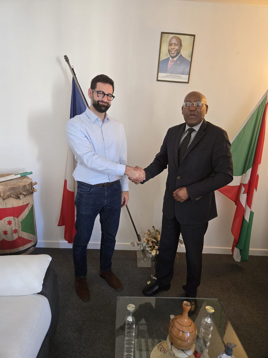 Ce 3/4/25,SEM l’Ambassadeur a reçu en audience M.Ahmed ALIA,Président de Pangea Commodities.En honneur, une récente visite à BJM où il a rencontré  les autorités 🇧🇮es  et affirme que leurs entretiens ont été fructueux.<a href="/MAEBurundi/">MAECD</a>⁩ ⁦<a href="/NtareHouse/">Ntare Rushatsi House</a>⁩