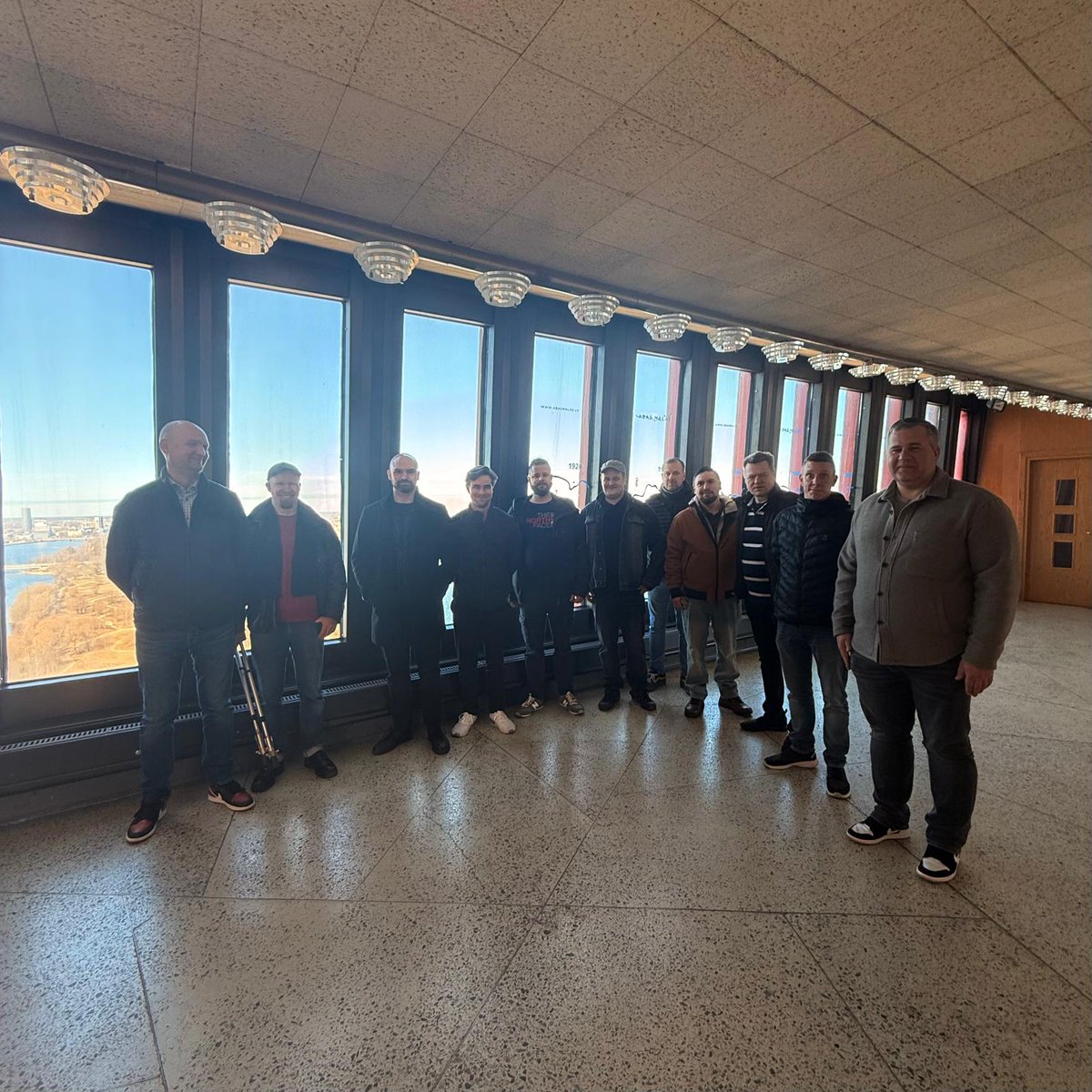 Šonedēļ LVRTC viesojās Somijas uzņēmuma Lilaco Offshore Ltd kuģa TELEPAATTI apkalpe – komanda, kura februārī Baltijas jūrā 100metru dziļumā veica LVRTC piederošā jūras optisko šķiedru kabeļa remonta darbus. Plašāk par ikšanos lasi: lvrtc.lv/jaunumi/jaunum…