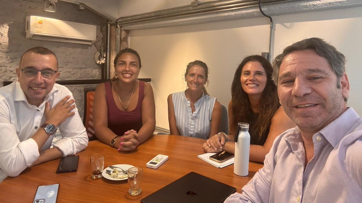 🤝 ¡Bienvenidos, Grupo RyD!

Nos unimos para trabajar durante el año en inteligencia artificial aplicada a la Gestión de Personas.

¡Vamos por más! 🚀

#GestiónHumana #IA #GrupoRyD #SUGP